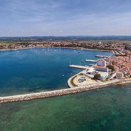 Lovely Apartment In Umag With Kitchen Zewnętrze zdjęcie
