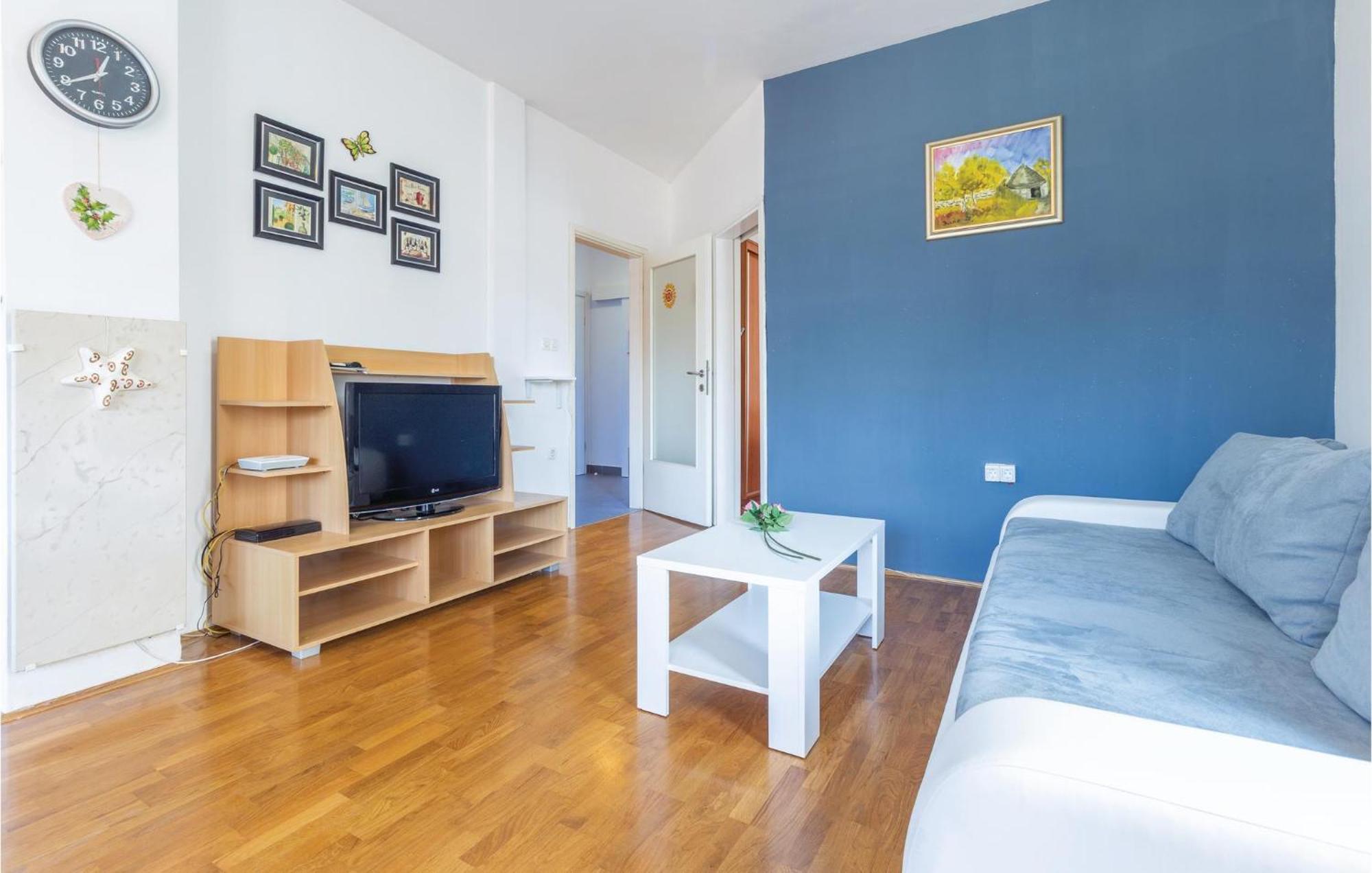 Lovely Apartment In Umag With Kitchen Zewnętrze zdjęcie